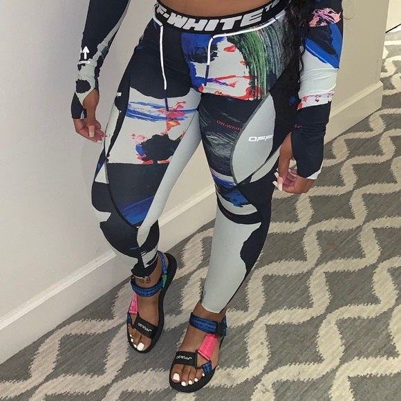 OFF—WHITE MULTI TREK SANDALS SIZE 10 - Picture 7 of 7